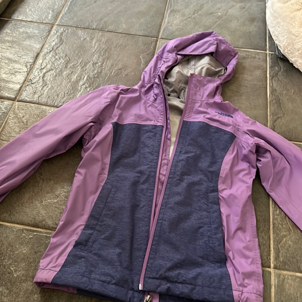 girls north face raincoat